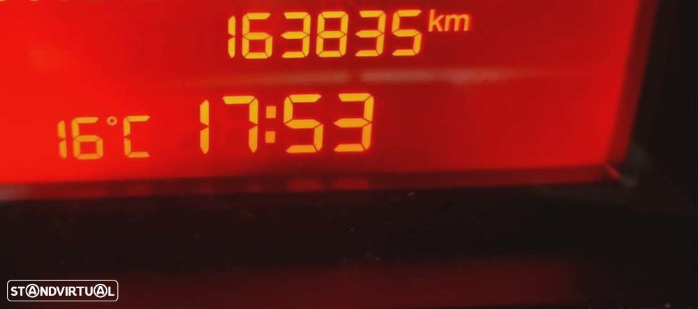 Fiat Punto 1.2 Lounge S&S - 8