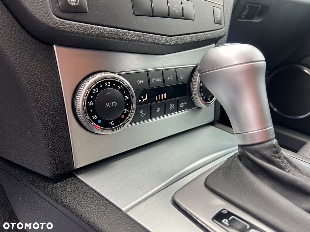Mercedes-Benz Klasa C 180 Kompressor Automatik Avantgarde - 28