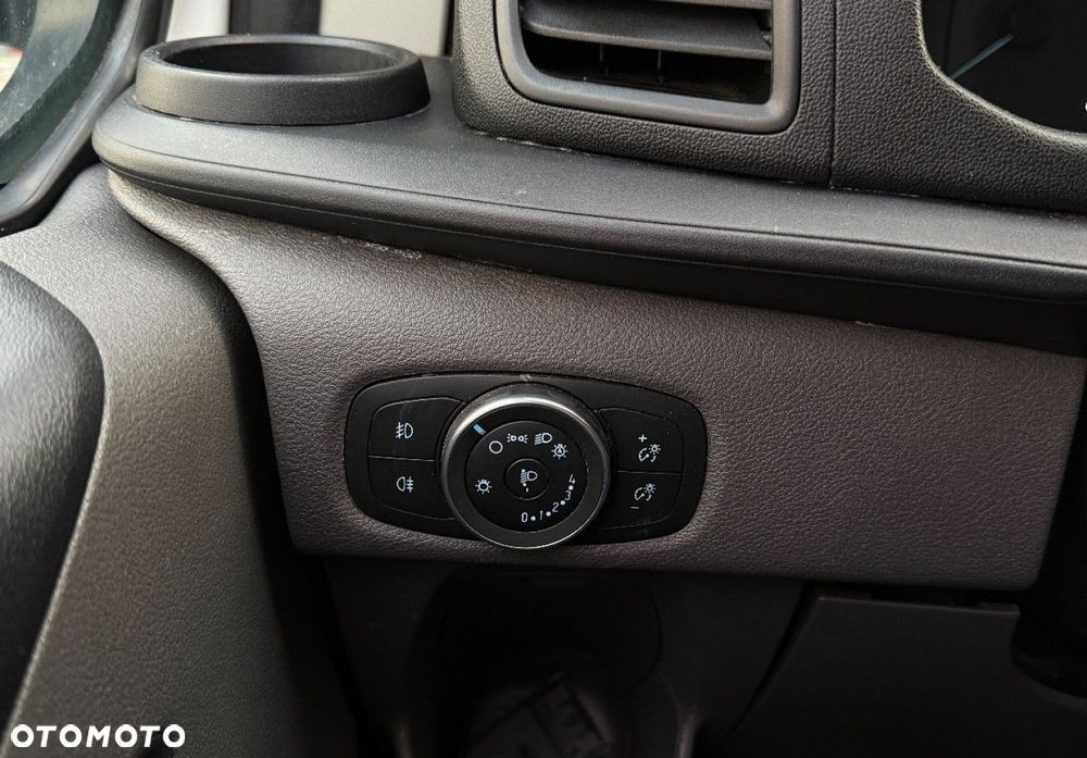 Ford Transit Custom - 19