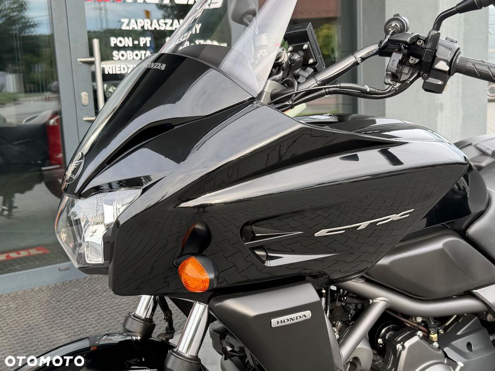 Honda CTX - 36