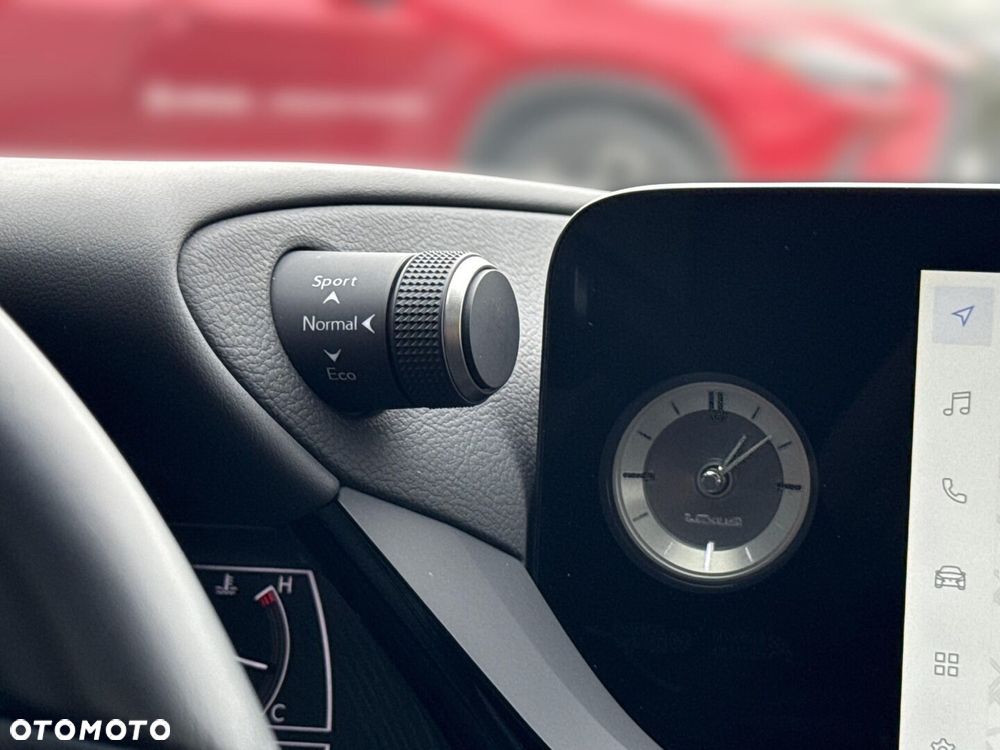 Lexus ES 300h Business Edition - 14