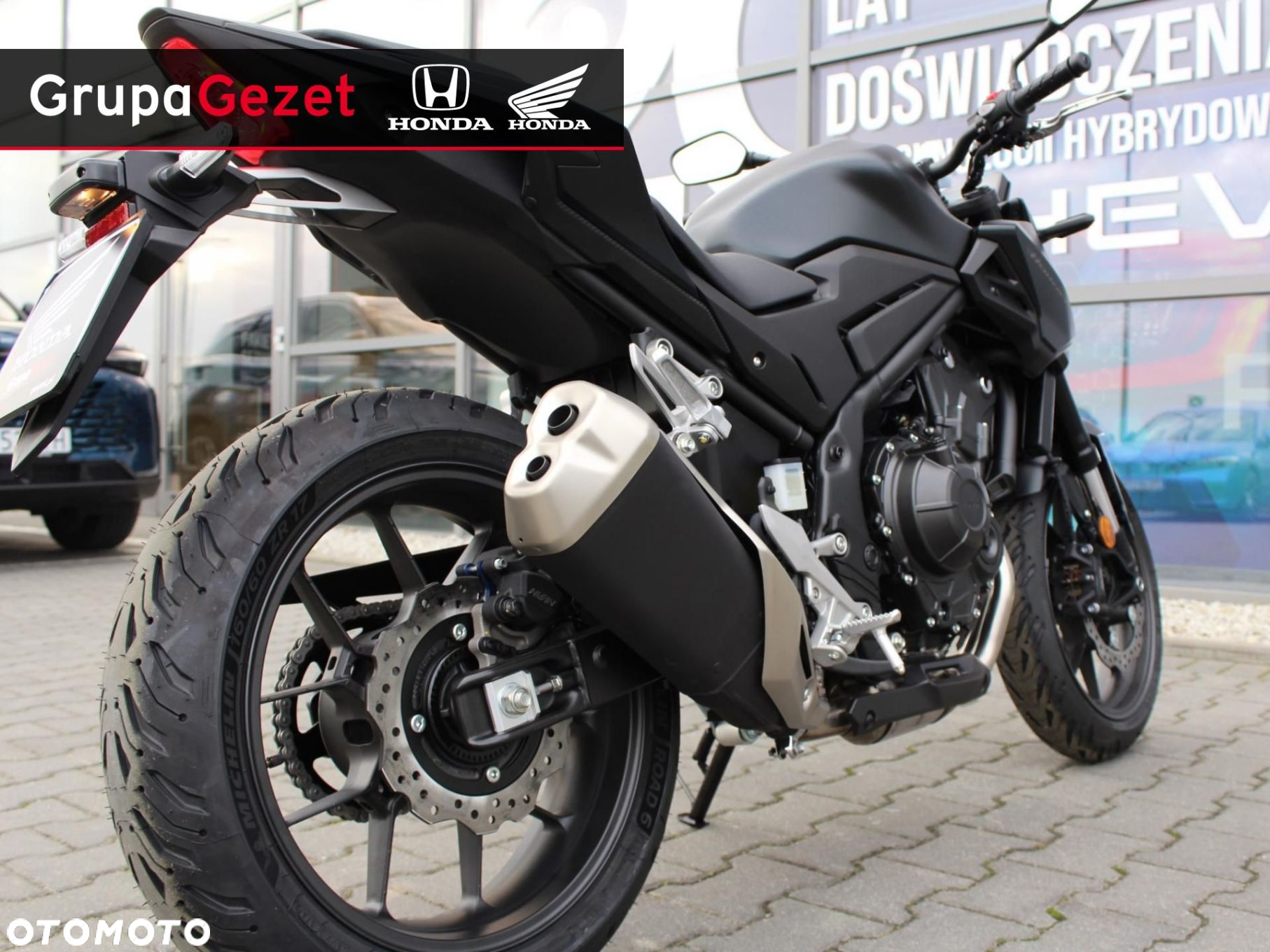 Honda CB - 12