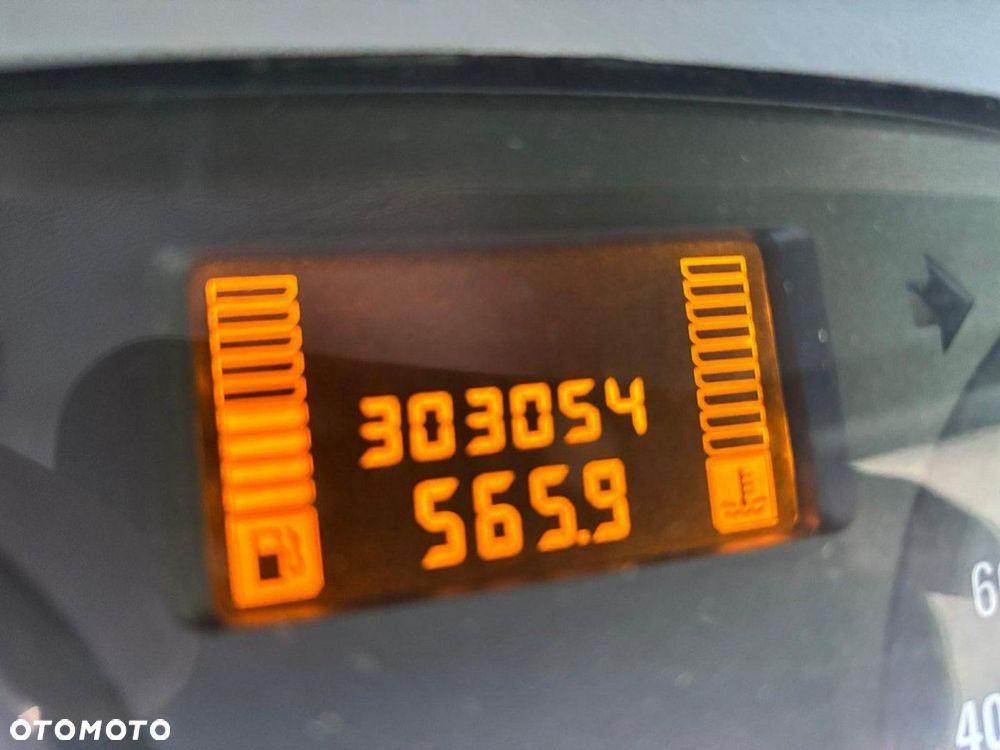 Opel Vivaro - 17