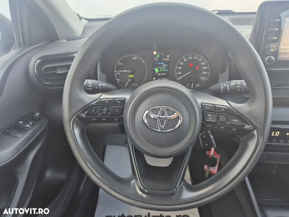 Toyota Yaris - 14