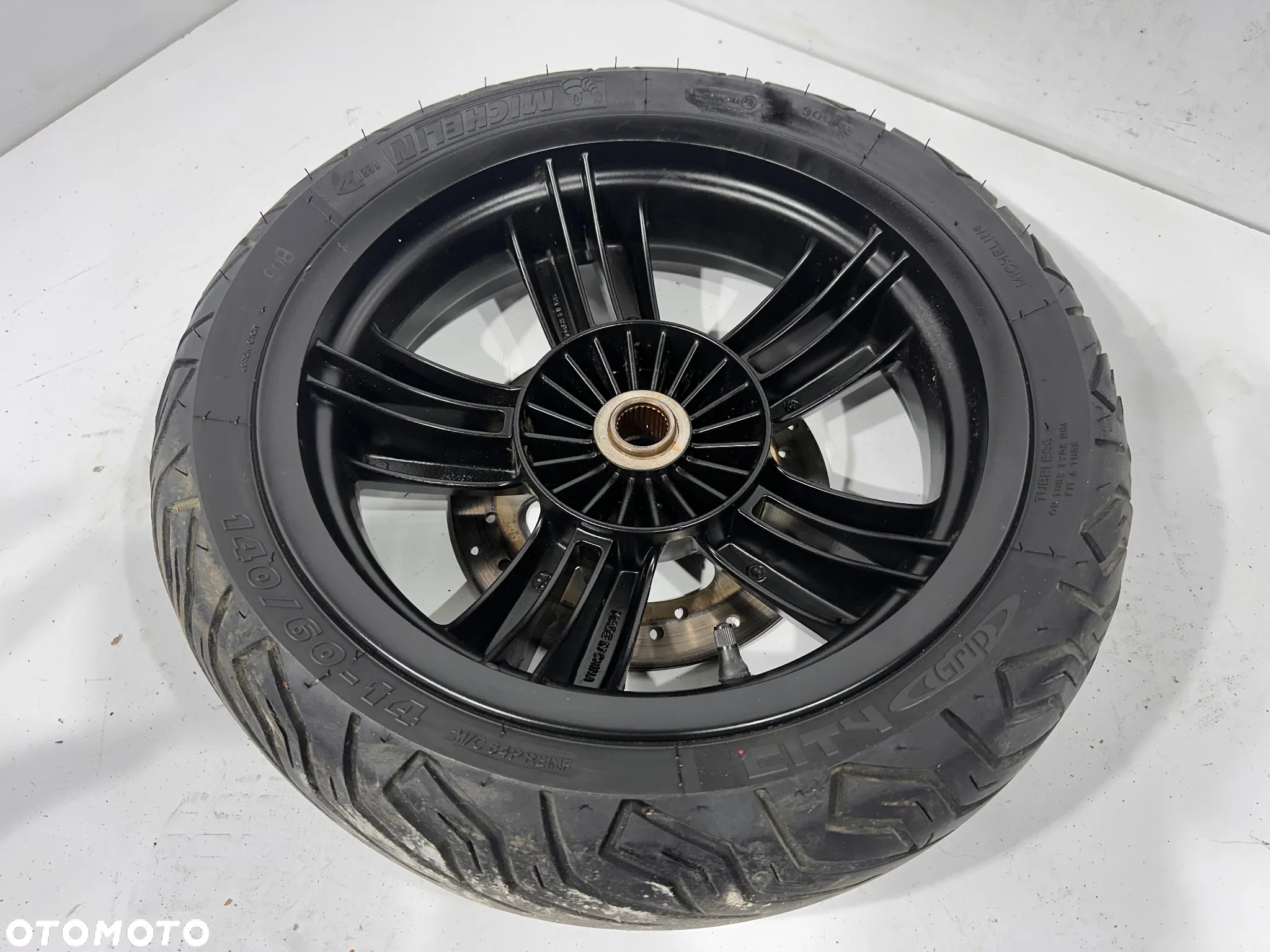 Koło felga tył 140/60/14 Piaggio MP3 Yourban 300 - 2