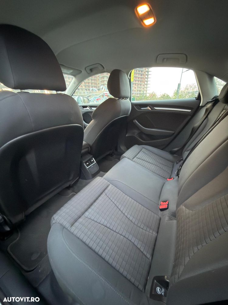 Audi A3 2.0 TDI ack S tronic S line Sportpaket - 11