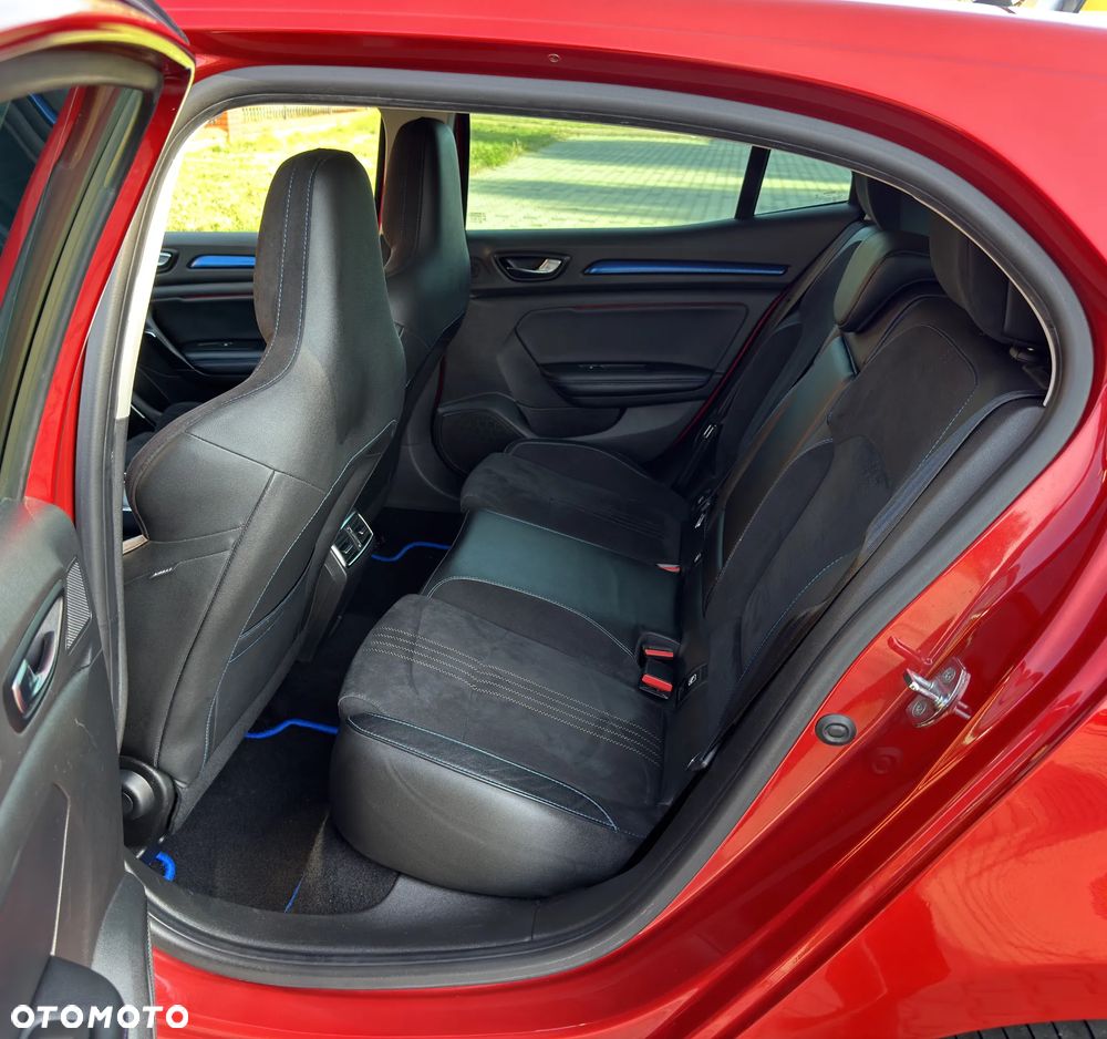 Renault Megane ENERGY TCe 205 EDC GT - 30