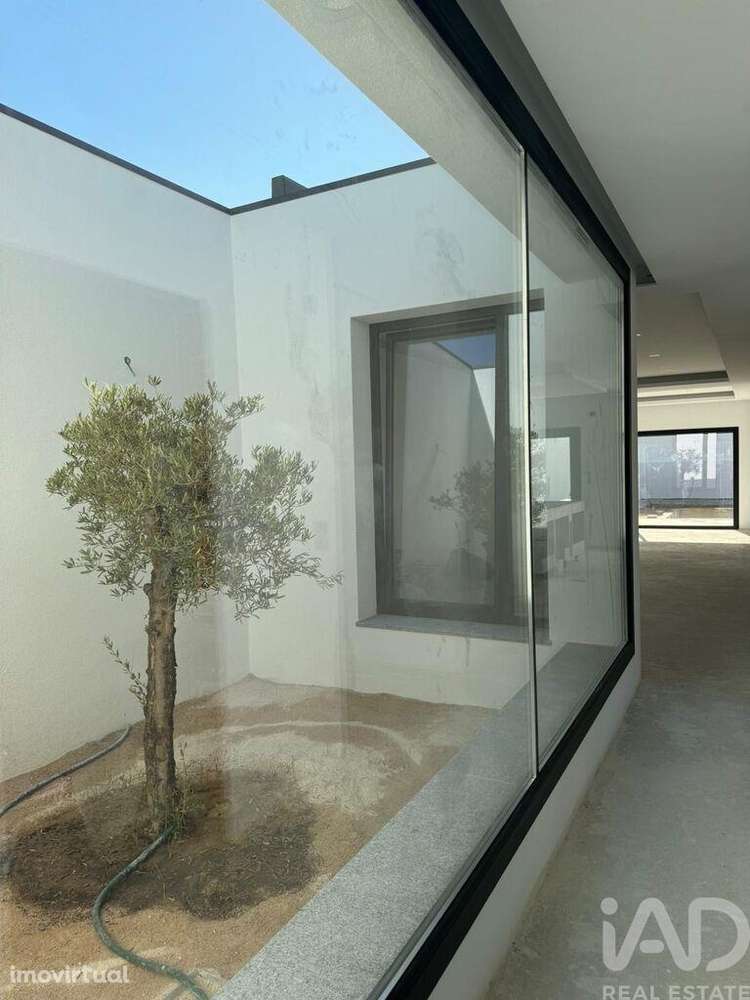 Casa T4 em Fernão Ferro de 220,00 m2 - Grande imagem: 4/23