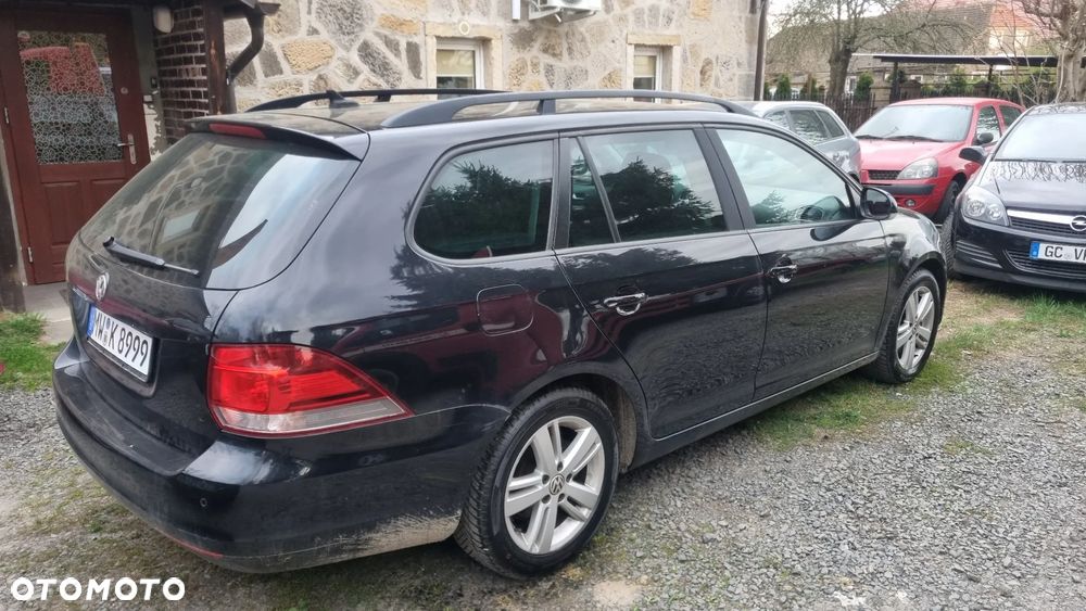 Volkswagen Golf 2.0 TDI DPF MATCH - 6