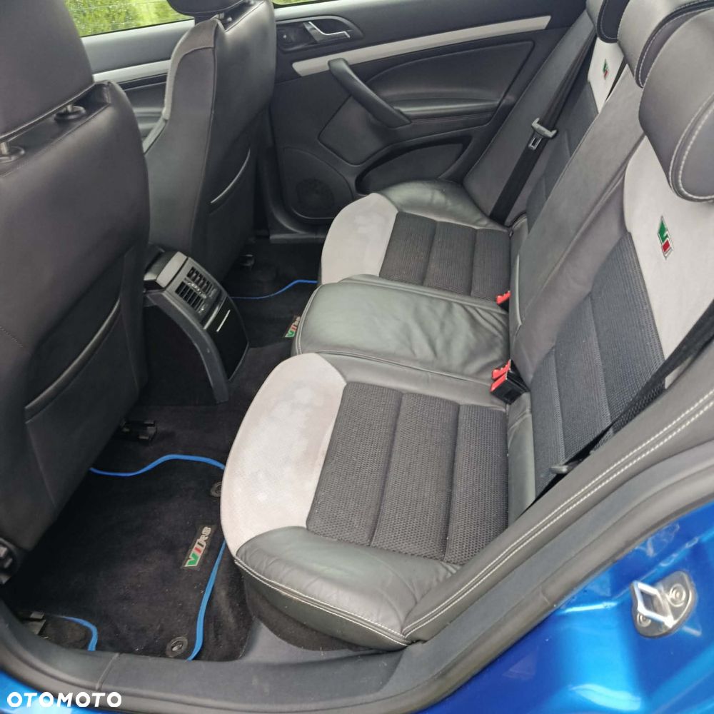 Skoda Octavia 2.0 TDI CR DPF RS - 11