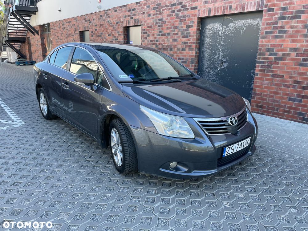 Toyota Avensis - 4
