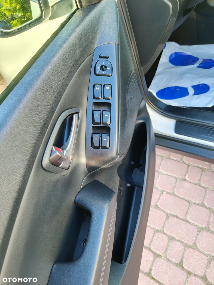 Hyundai ix35 2.0 CRDi Premium 4WD - 16