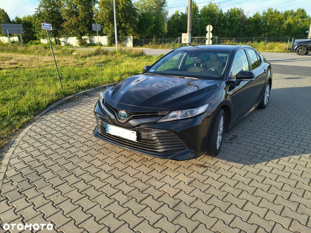 Toyota Camry 2.5 Hybrid Comfort CVT - 2
