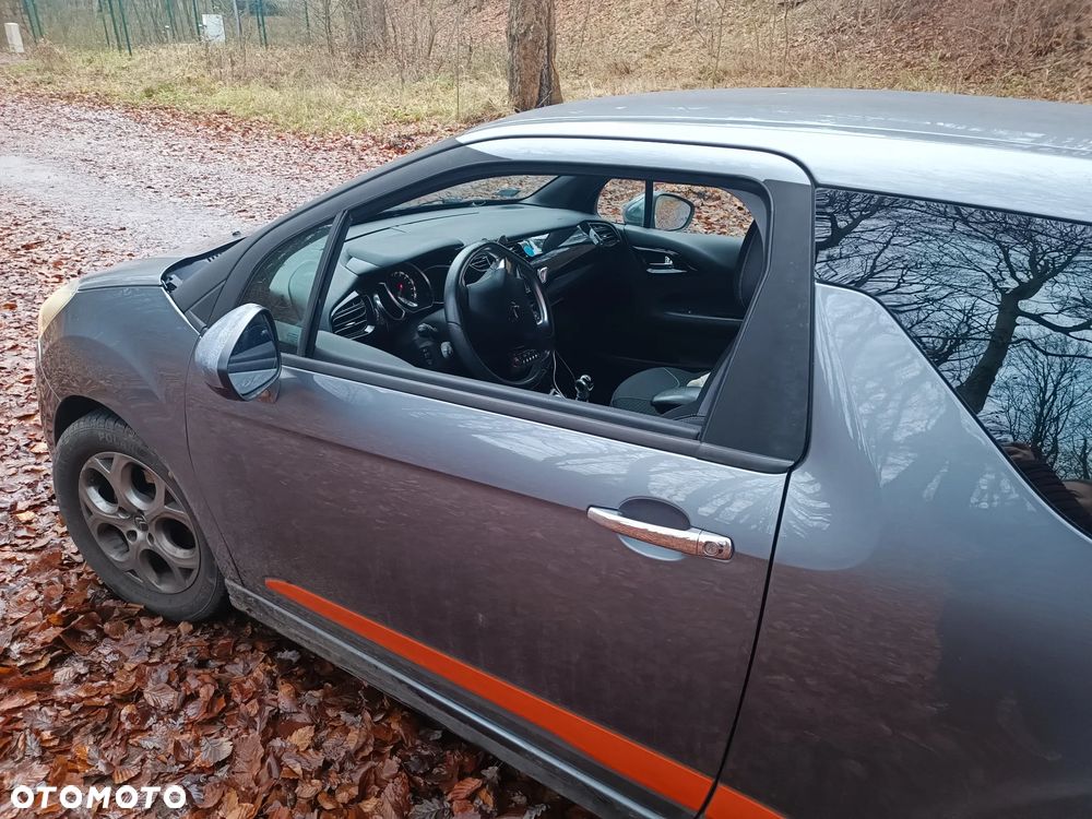 Citroën DS3 1.6 HDi 99g SoChic - 14