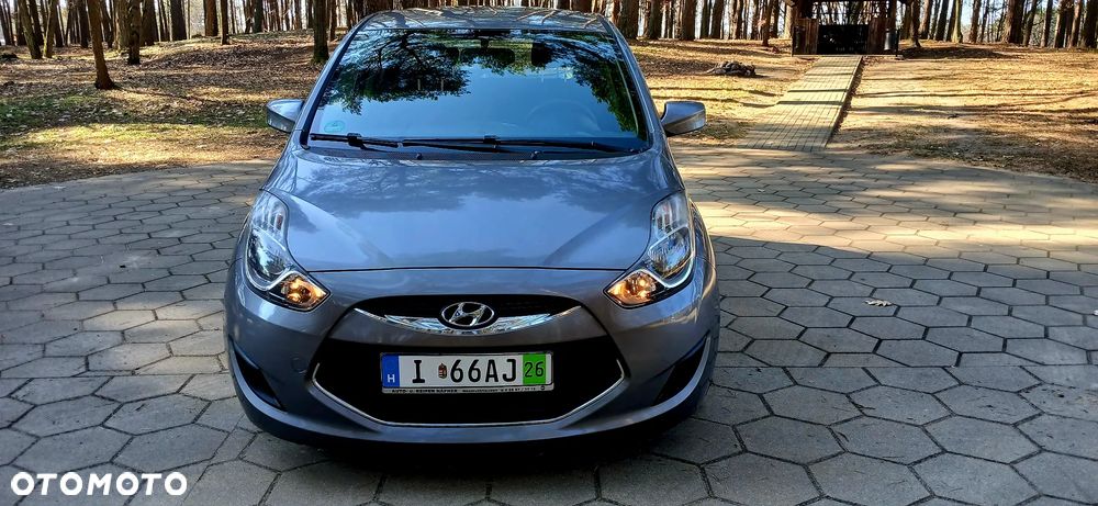 Hyundai i25 - 7