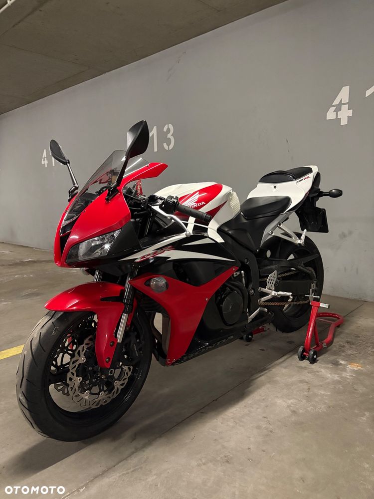 Honda CBR - 9