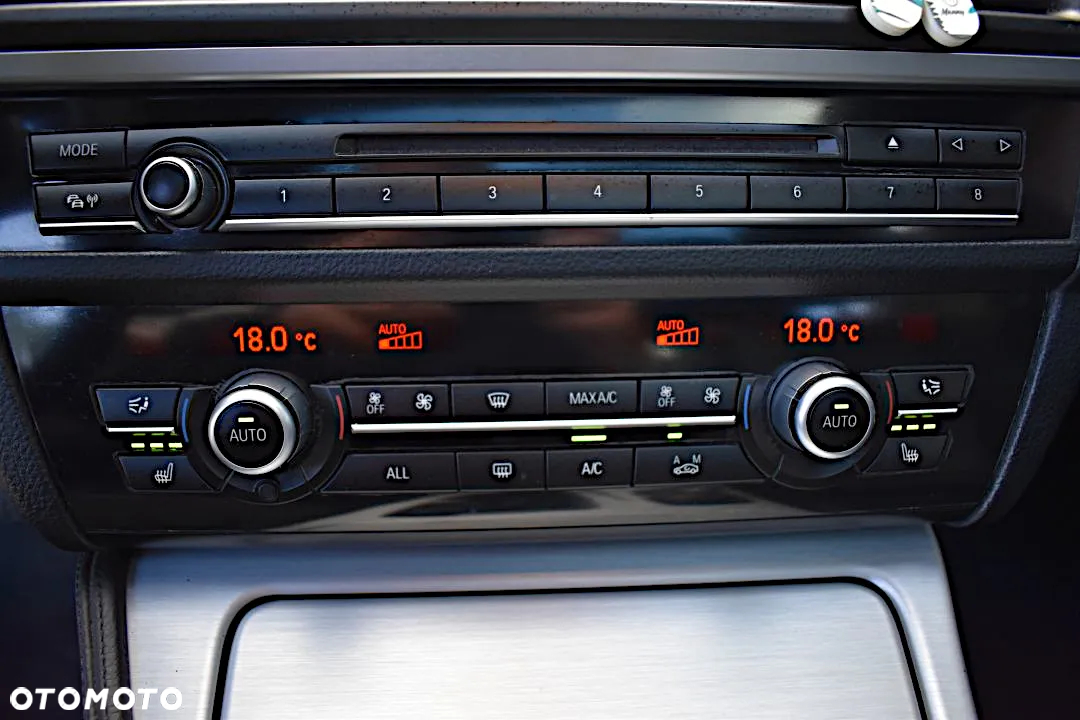 BMW Seria 5 520d Touring Sport-Aut - 24