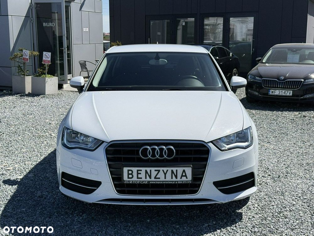 Audi A3 Sportback 1.2 TFSI Attraction - 2