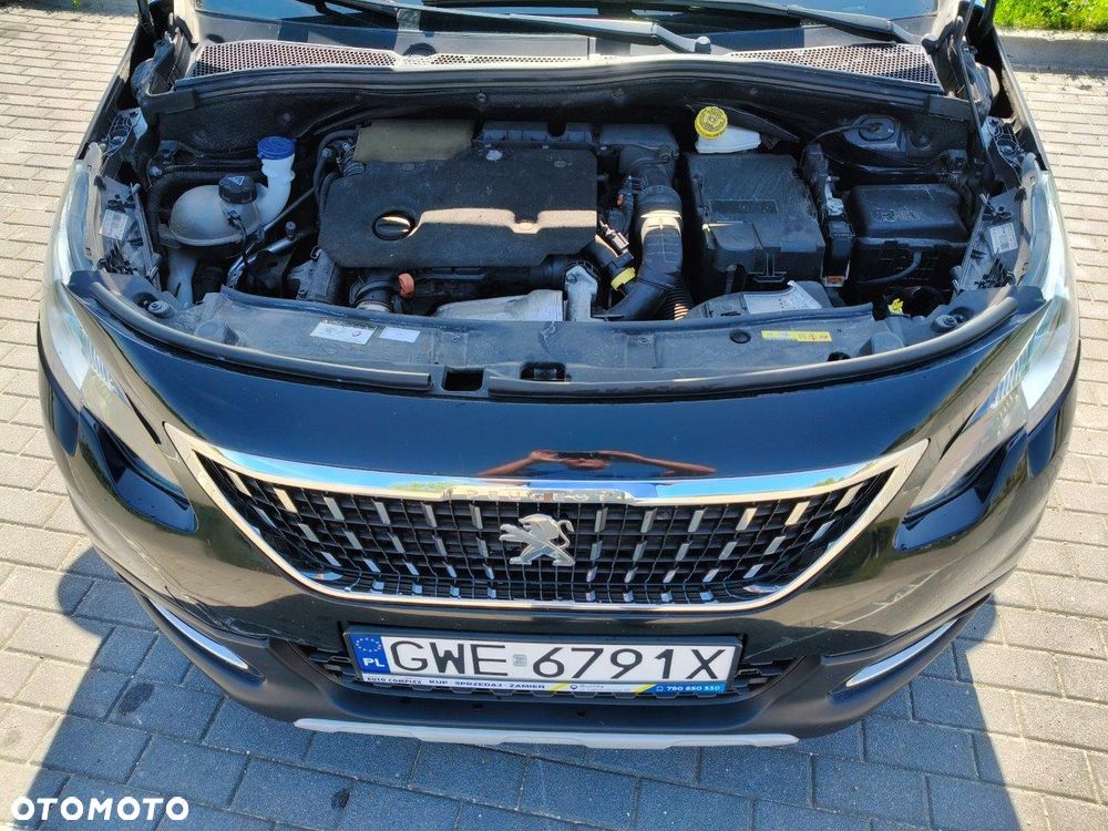 Peugeot 2008 1.5 BlueHDi Allure S&S - 13
