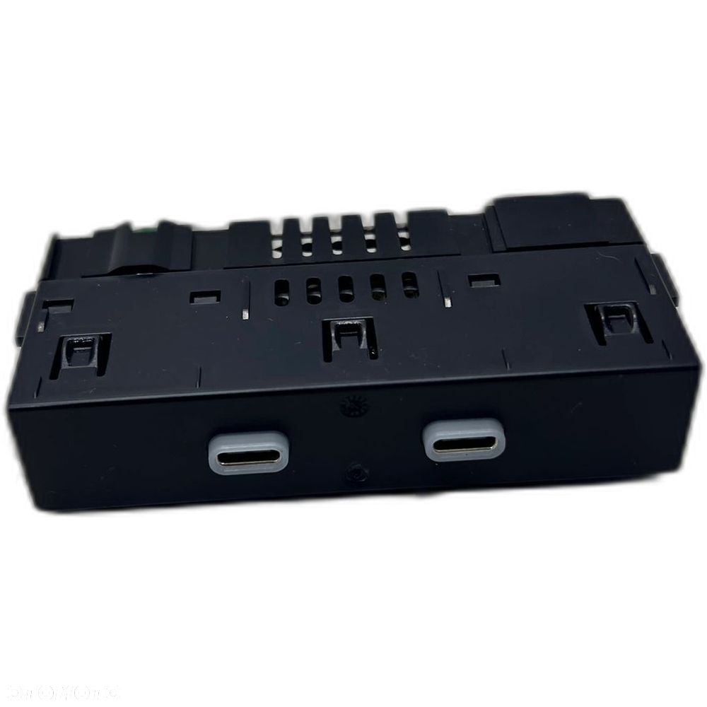 GNIAZDO PORT USB TYP C AUDI A3 8Y 8Y0035736 - 1