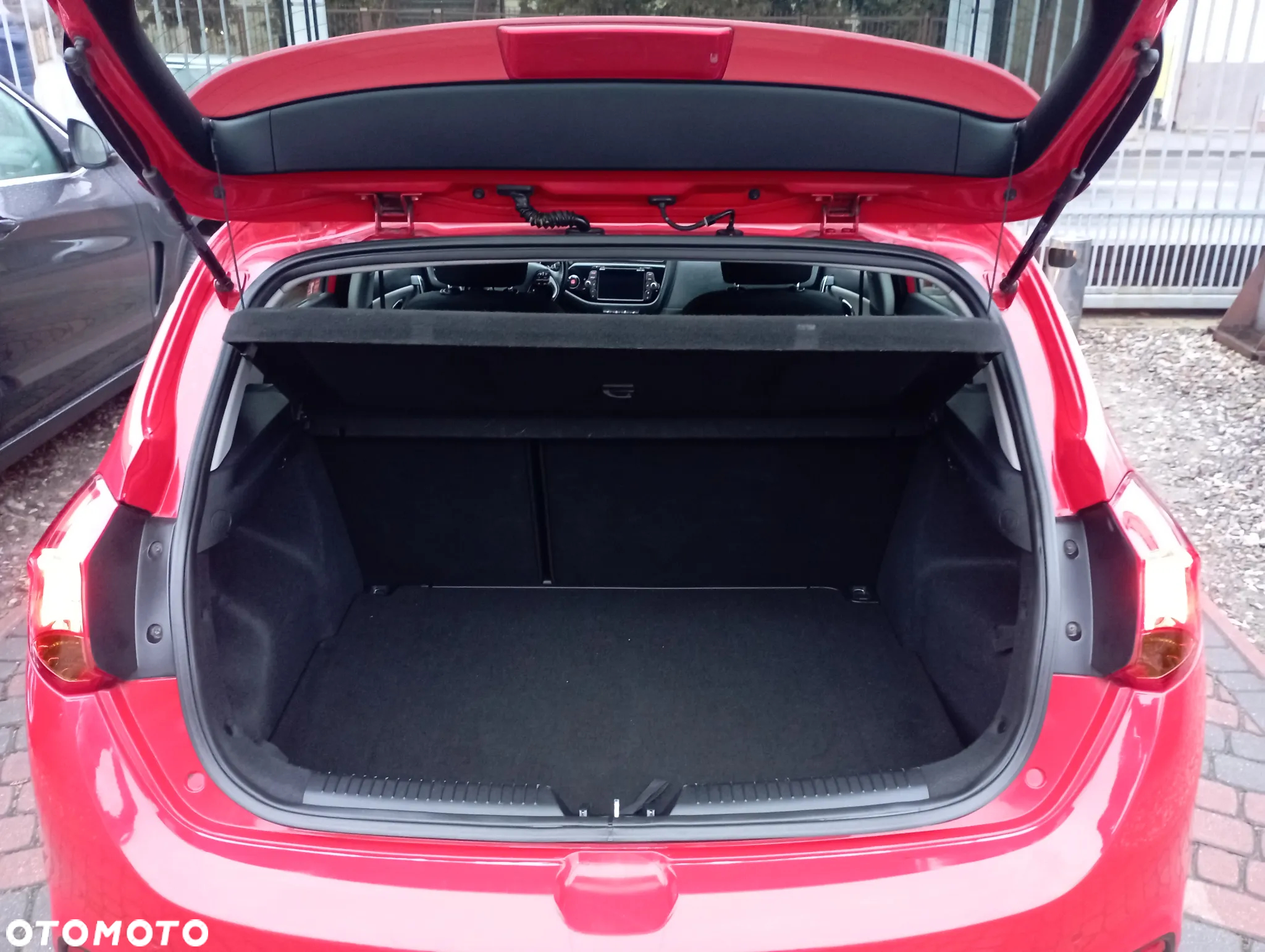 Kia Ceed Cee'd 1.6 GDI XL DCT - 27
