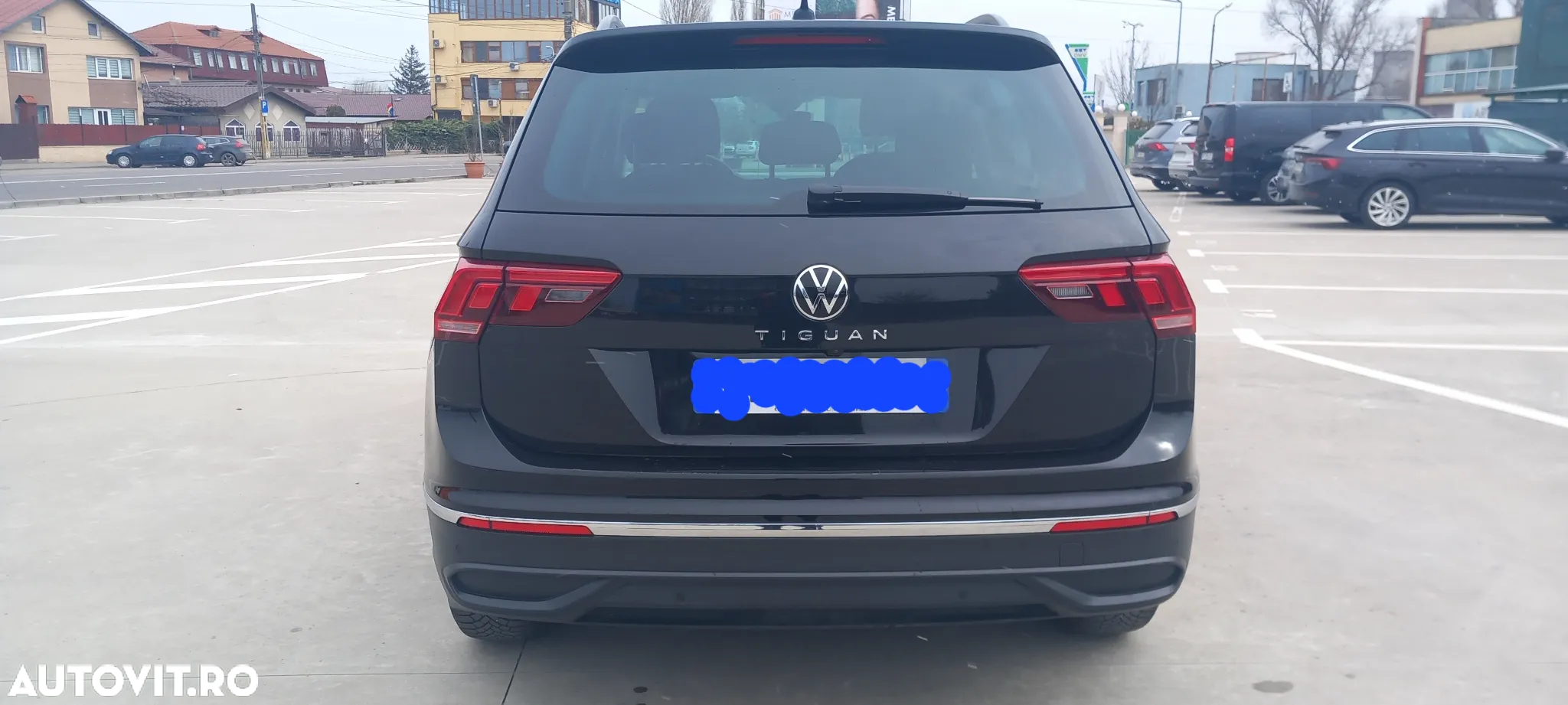 Volkswagen Tiguan - 10