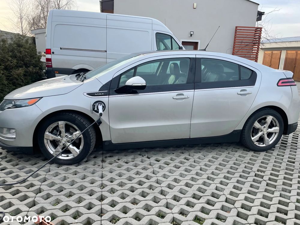 Chevrolet Volt - 1