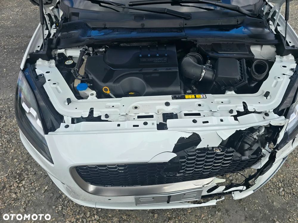 Jaguar E-Pace P200 AWD R-Dynamic - 31