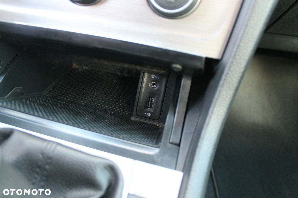 Volkswagen Golf - 17