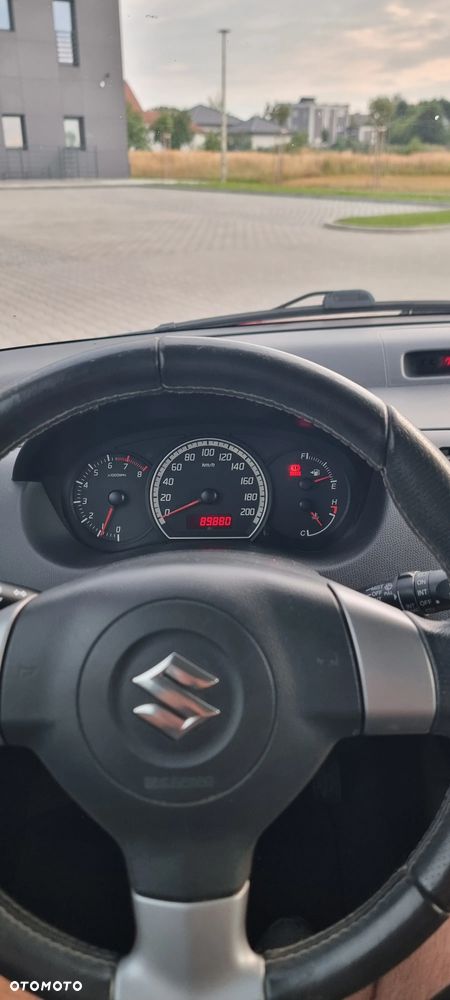Suzuki Swift 1.3 GS - 11