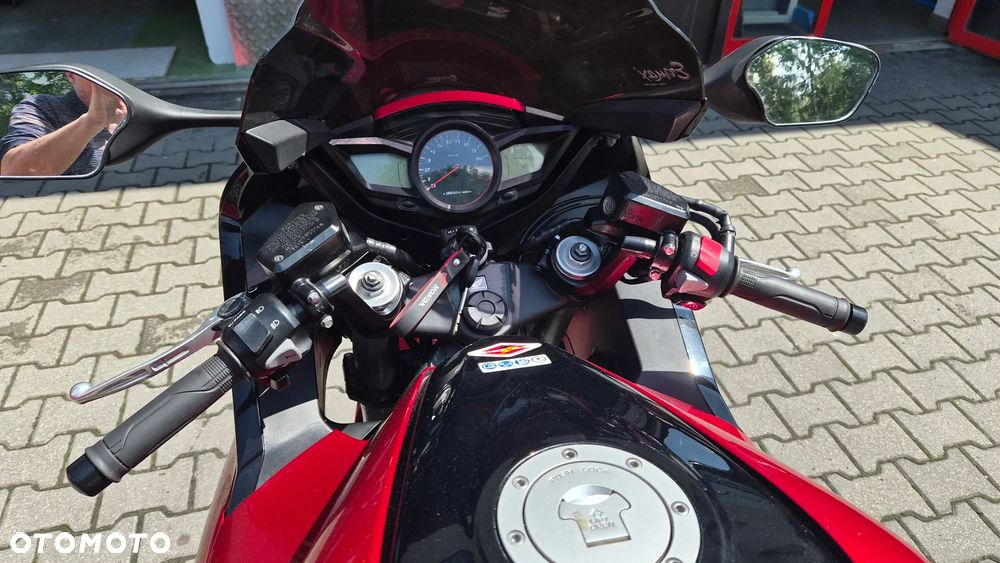 Honda VFR - 9