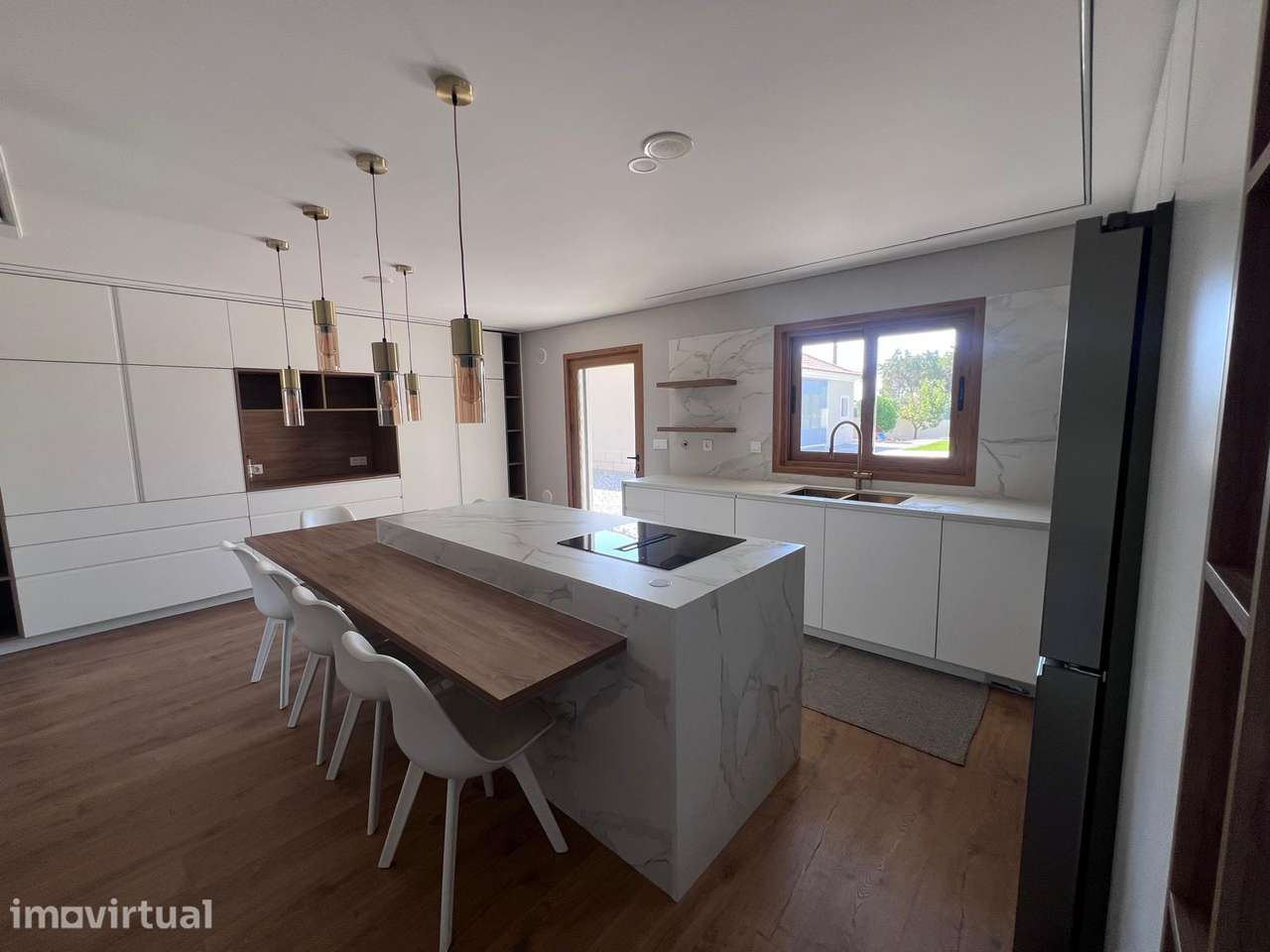 Moradia T5 de Luxo Renovada | 2.060 m² -  a 30 Minutos de Lisboa. - Grande imagem: 4/42
