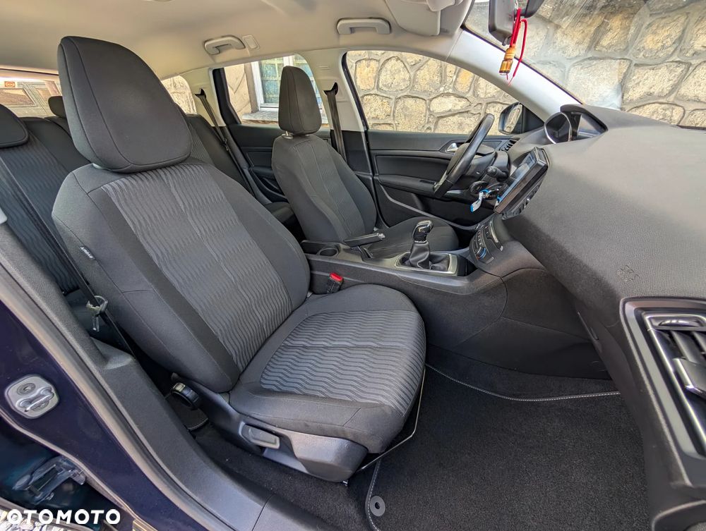 Peugeot 308 SW BlueHDi 100 Stop & Start Niveau 1 Business-Line - 15