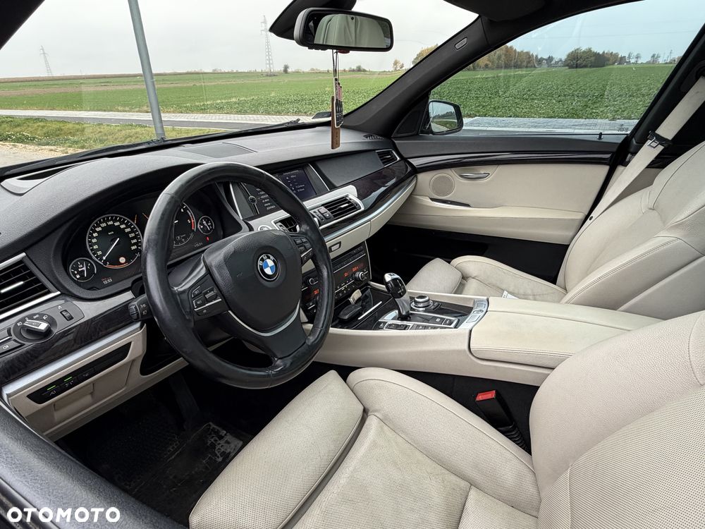 BMW 5GT - 5