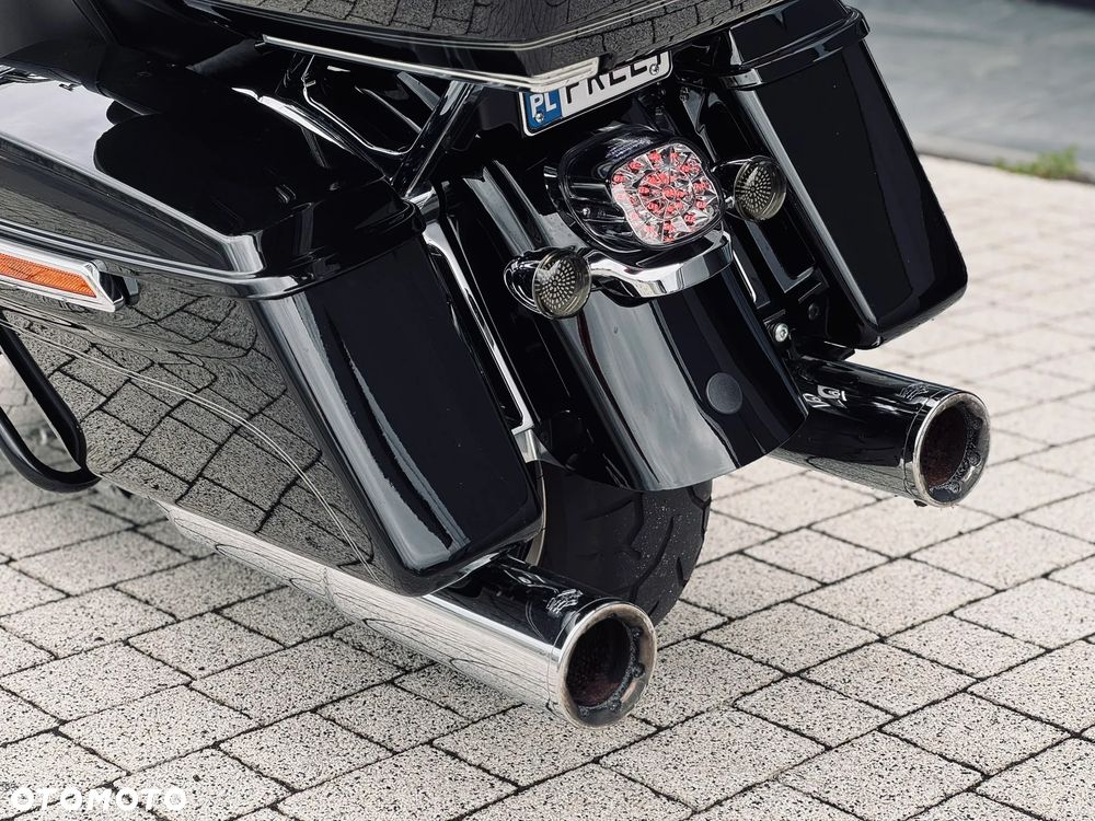 Harley-Davidson Touring Road Glide - 23