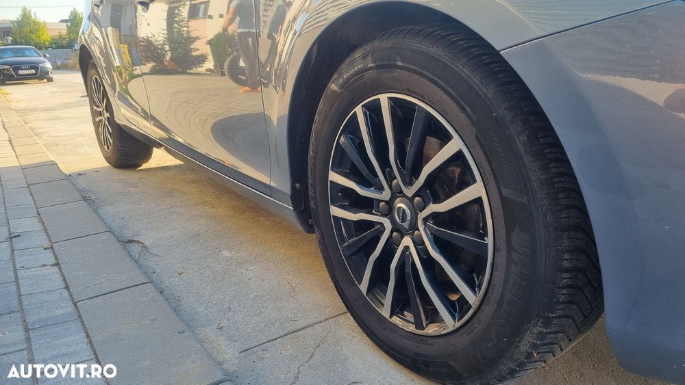 Volvo V40 D2 - 12