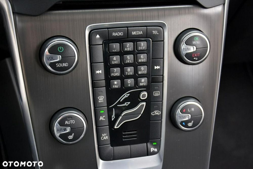 Volvo V40 D3 Geartronic Momentum - 30
