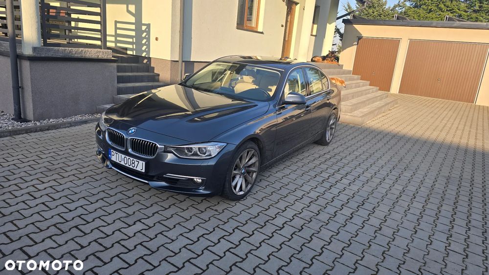 BMW Seria 3 328i Luxury Line - 11
