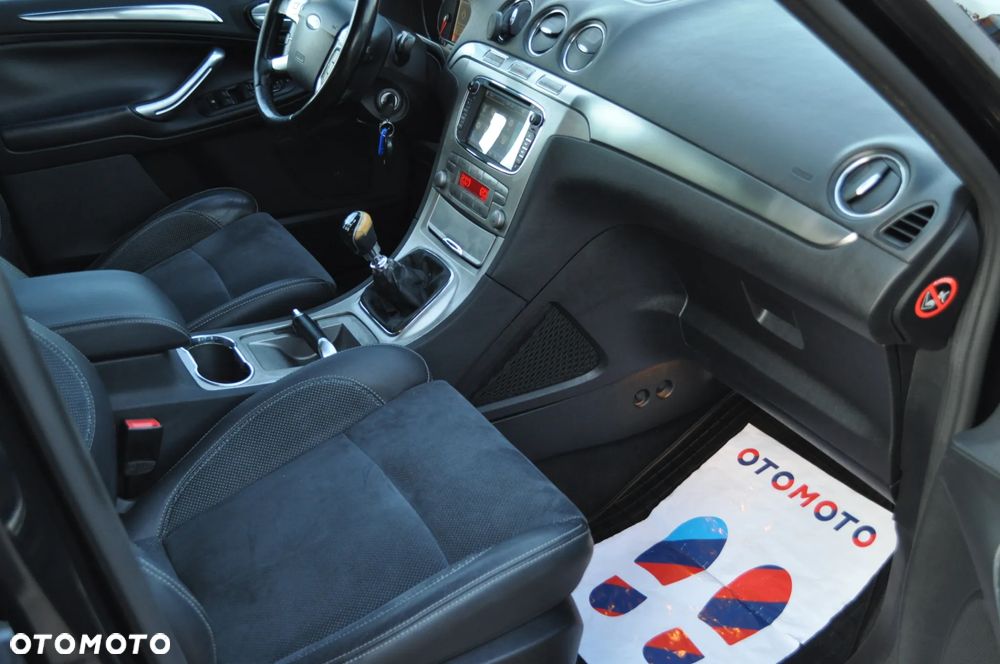 Ford S-Max 2.0 TDCi Titanium - 25