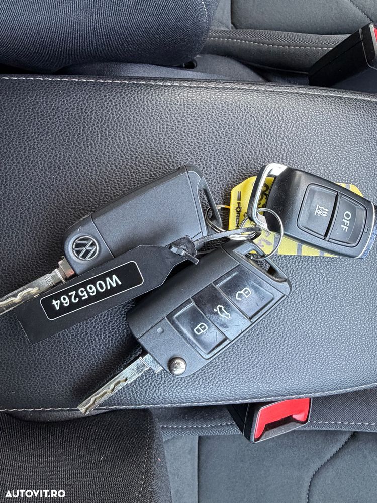 Volkswagen Tiguan 2.0 TDI SCR 4MOTION DSG Elegance - 25