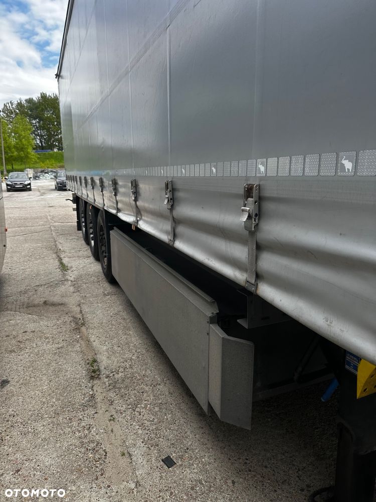 Schmitz Cargobull SCB*S3T - 26