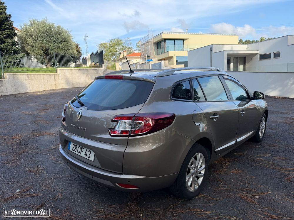 Renault Mégane - 5