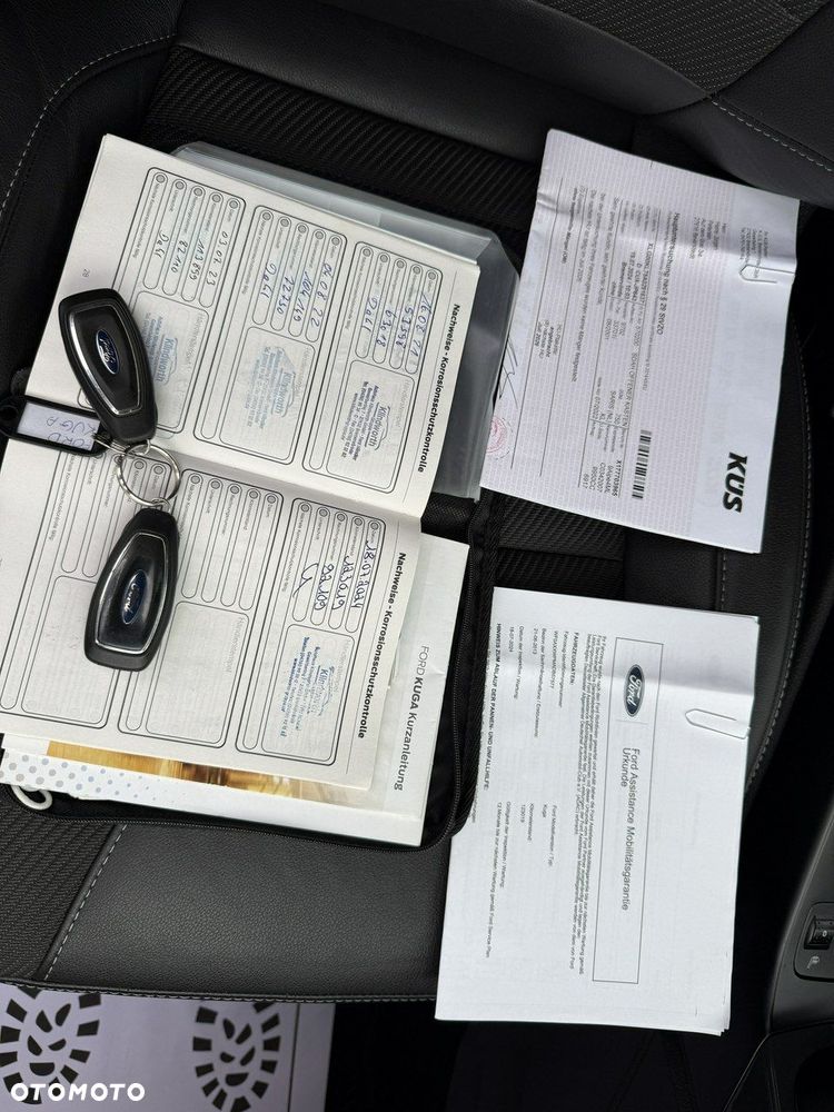 Ford Kuga - 8