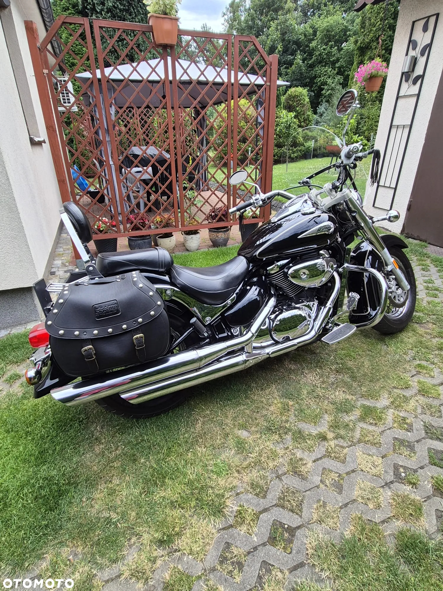 Suzuki VL 800 Volusia - 11
