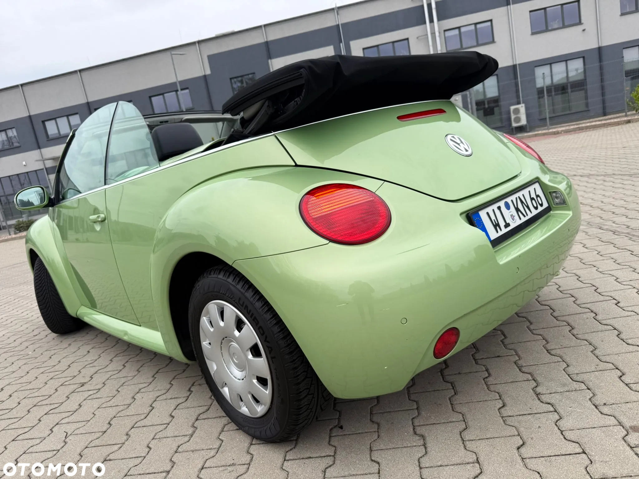 Volkswagen New Beetle Cabriolet 2.0 United - 18
