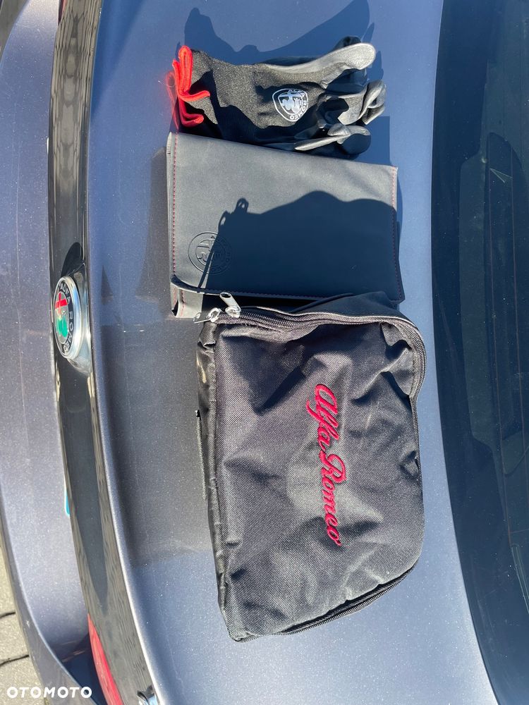 Alfa Romeo Giulia 2.2 AT8-Q4 Veloce - 13