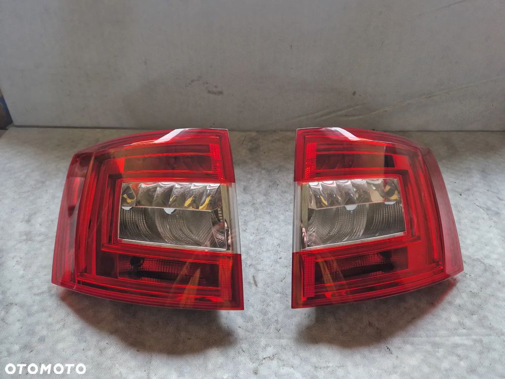 Skoda Octavia 3 5E9 Kombi Lift Lampy Tył L + P LED