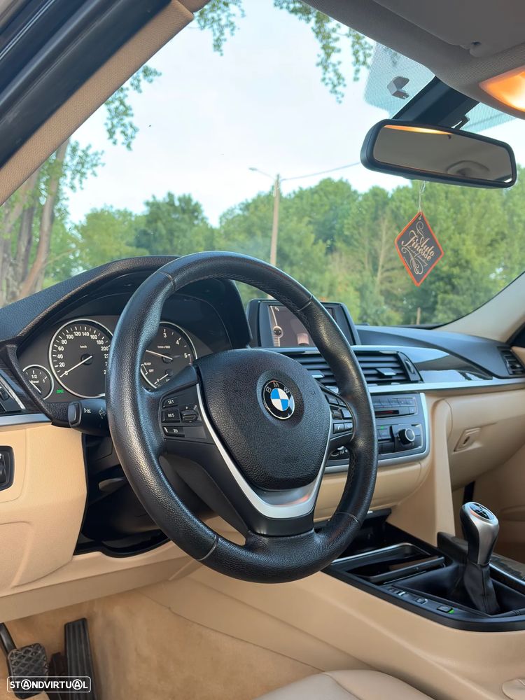 BMW 320 d Line Luxury - 11