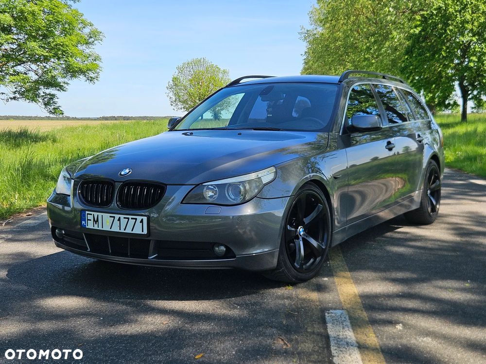 BMW Seria 5 523i - 1