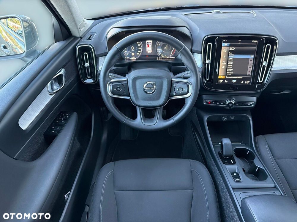 Volvo XC 40 - 18